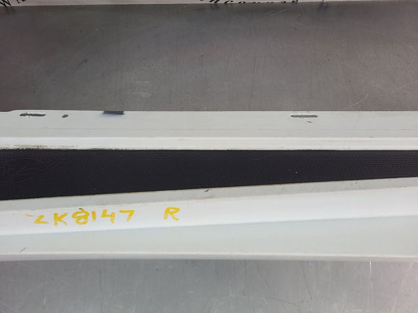 1997-04 C5 Corvette Right Side Rocker Aperture Panel Moulding, Speedway White7