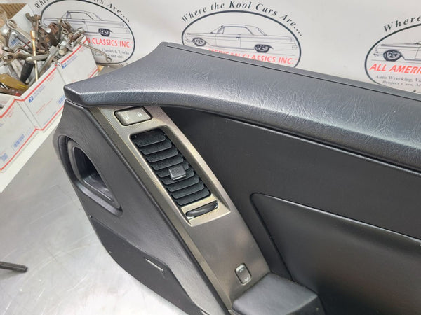 2004-09 Cadillac XLR Right Passenger Side Door Trim Panel, Black / Woodgrain11