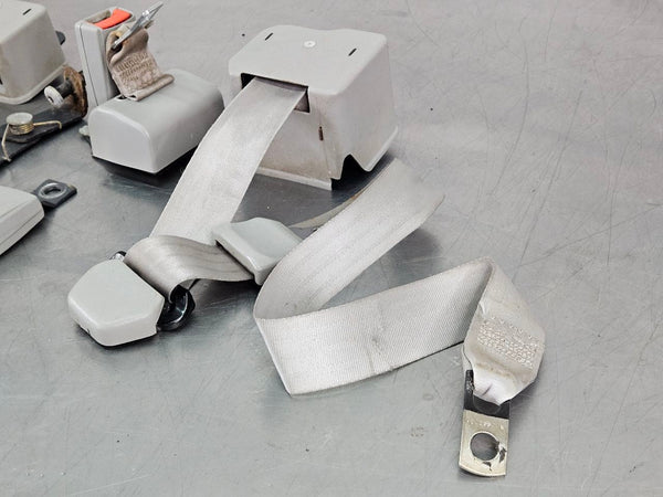 1992-99 Chevy Suburban 2nd Row Seat Belt Retractor and Buckle Set, Gray - OEM10