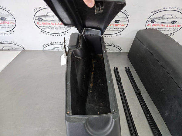 2003-06 Chevy SSR Rear Trunk Stowage Bins Box Pair, w/ Lids, Rails - OEM13