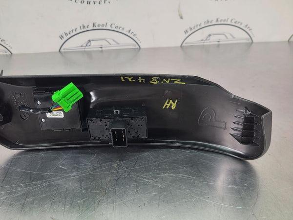 2005-13 C6 Corvette Seat Control Switch w/ Bezel Trim, Right Passengers Side7