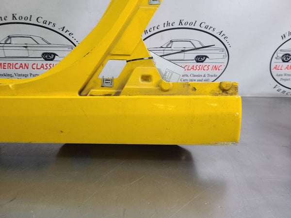 2005 C6 Corvette Left Side Rocker / Aperture Panel Moulding, Millennium Yellow6