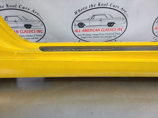 2005 C6 Corvette Right Side Rocker / Aperture Panel Moulding, Millennium Yellow6