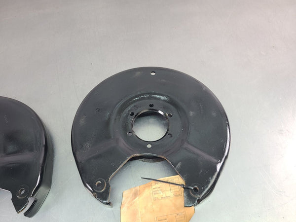 Dana 44 / 10 Bolt Rear End Disc Brake Backing Plate Pair, Left and Right - OEM7