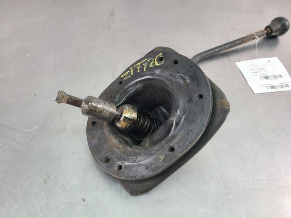 1973-87 GMC Chevy SM465 Shifter Assembly w/ Rod, Knob, Boot - OEM6