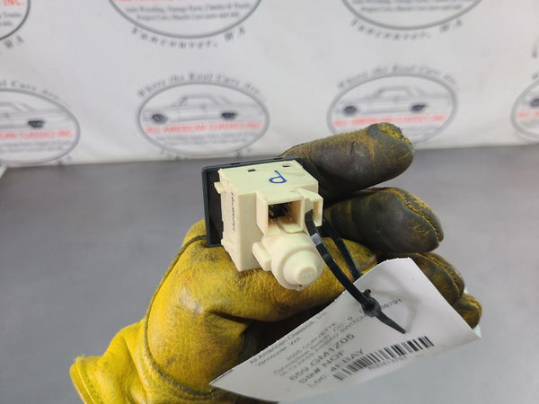 2005-13 C6 Corvette Front Dash Passenger SRS Control Switch, #152567913