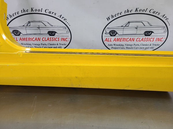 2005 C6 Corvette Left Side Rocker / Aperture Panel Moulding, Millennium Yellow8