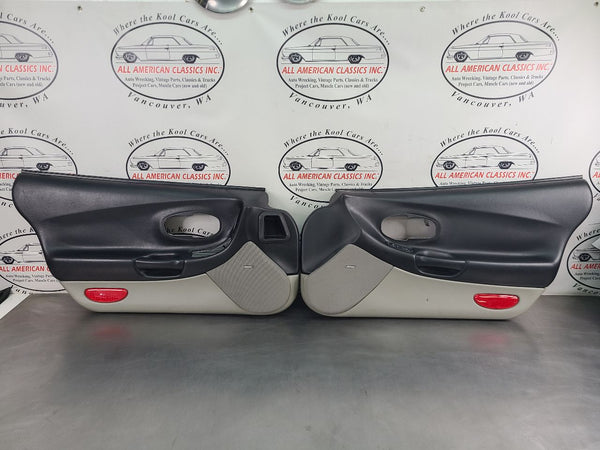 1997-04 C5 Corvette Front Door Trim Panel Pair, Right, Left, Black / Gray, RH,LH0