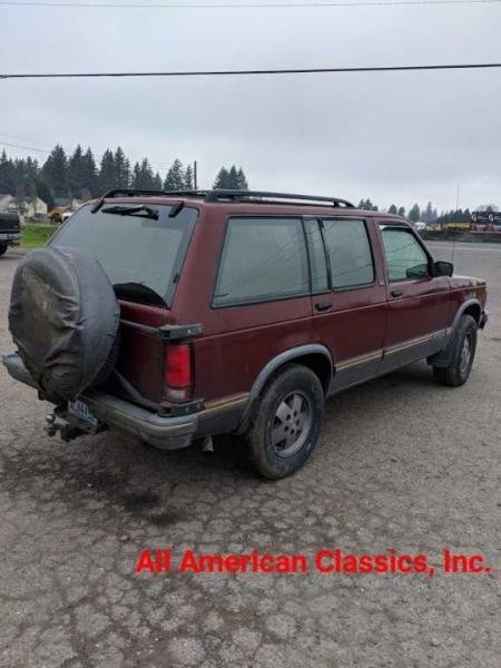 1985-94 Chevy S10 Blazer, S15 Jimmy OEM Spare Tire Carrier Assembly - OEM18