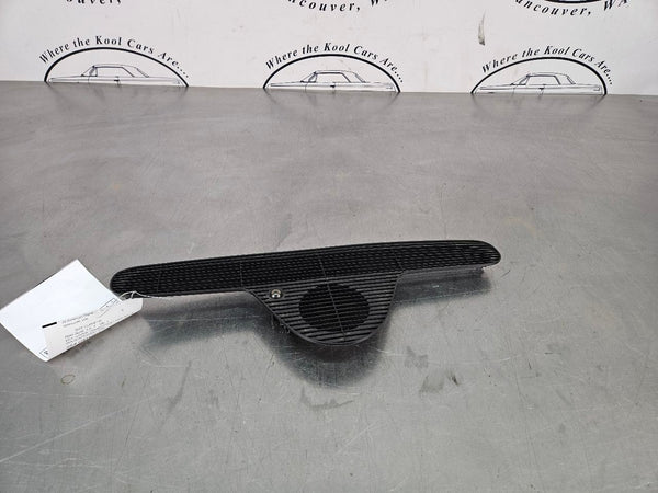 2005-13 C6 Corvette Front Upper Dash Defrost Vent Grille Trim w/ Sensor - OEM0