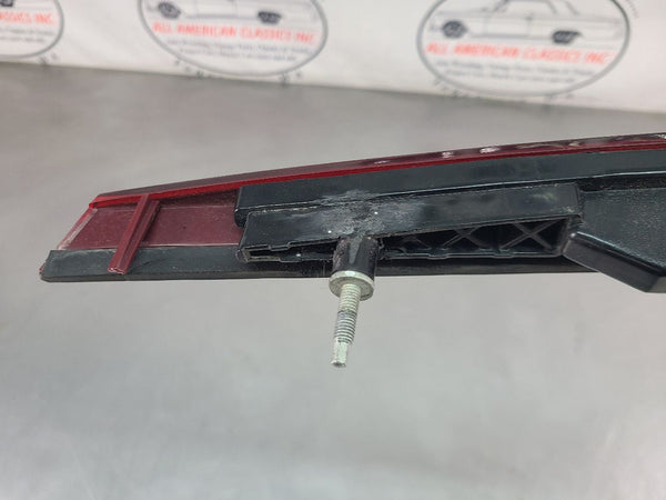 2005 Cadillac XLR Rear High Mounted Center Third Brake Light Assembly - OEM20