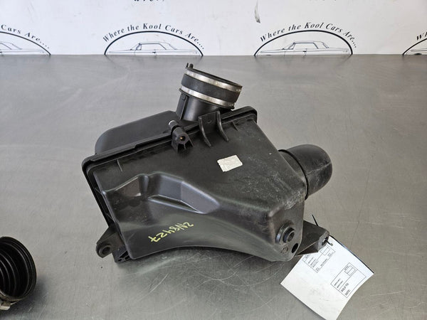 2005-06 GTO Factory Air Cleaner Box Assembly w/ Tubes - OEM5