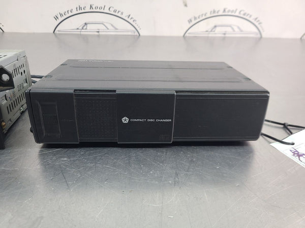 1997-02 Plymouth Prowler Radio Receiver / Head Unit w/ CD Changer Assembly9