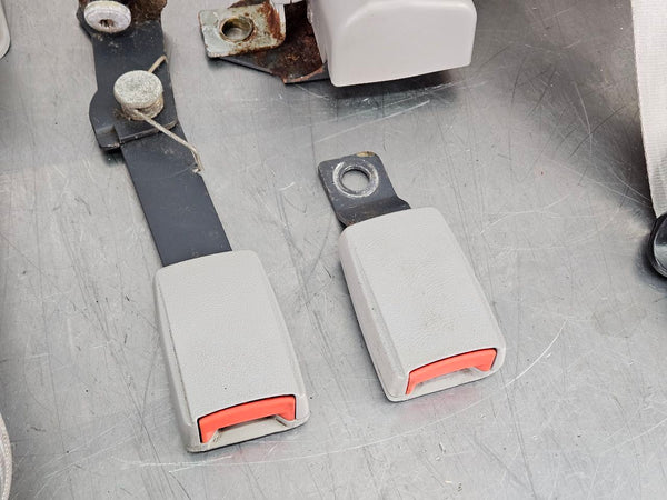 1992-99 Chevy Suburban 2nd Row Seat Belt Retractor and Buckle Set, Gray - OEM6