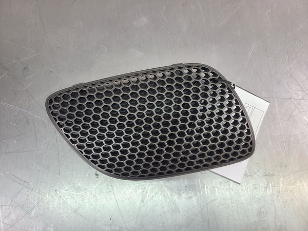 2004-06 GTO Front Right Passenger Side Kidney Grille Insert - OEM1