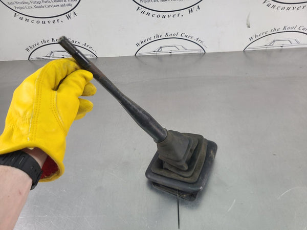 1992 Ford F150 4-Speed Transmission Floor Shifter w/ Rod, Boot, Knob - OEM4