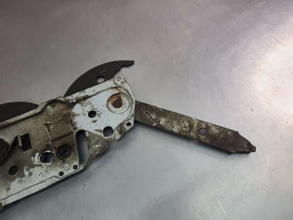 1973-91 Chevy Suburban Rear Power Tailgate Window Regulator Assembly w/ Motor9