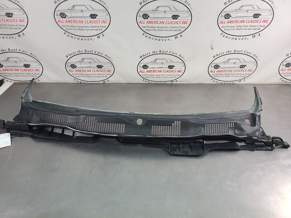 2016 Dodge Ram 1500 Windshield Cowl Vent Panel Trim, Black - OEM0