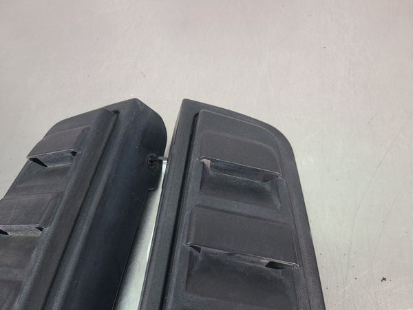 2003-07 Hummer H2 Rear Upper Tail Light Vent Trim Panel Pair, LH / RH - OEM4