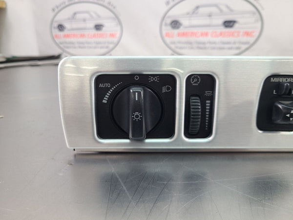 2002-05 Ford Thunderbird Front Dash Bezel Insert Set, Silver, w/ Buttons - OEM2