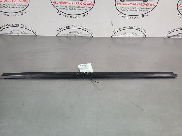 2005-13 C6 Corvette Exterior Door Belt Moulding / Stripping, Right Passenger, RH0