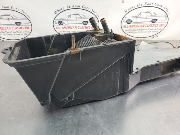 1991 Chevy Suburban Non-AC Under Dash Heater Housing Box Assembly - OEM4