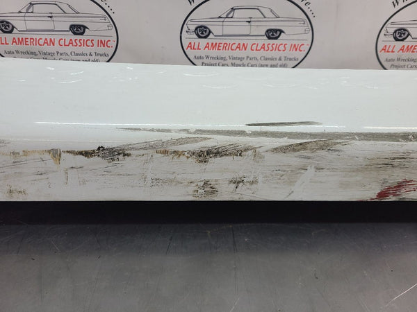 1997-04 C5 Corvette Right Side Rocker Aperture Panel Moulding, Speedway White19