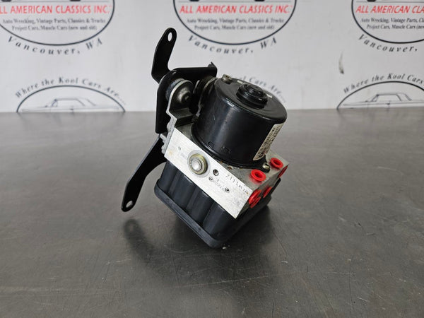 2006-09 Honda S2000 ABS Pump Unit w/ Module, Bracket - OEM3