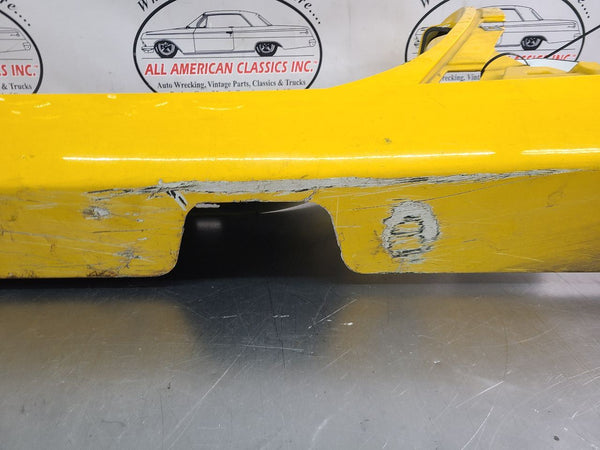 2005 C6 Corvette Left Side Rocker / Aperture Panel Moulding, Millennium Yellow16