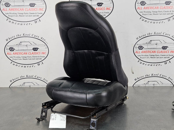 1997-04 C5 Corvette Front Seat, Passenger Side, Factory w/ Seat Track, Black 17