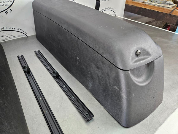 2003-06 Chevy SSR Rear Trunk Stowage Bins Box Pair, w/ Lids, Rails - OEM11