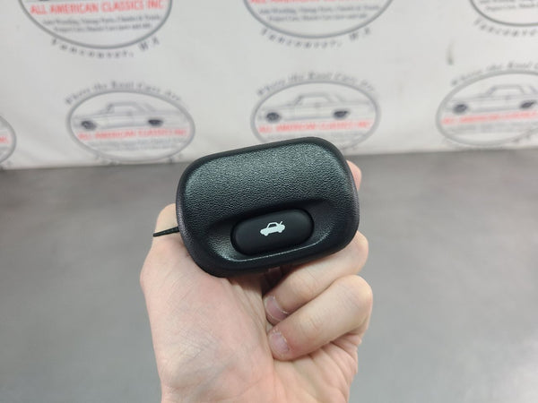 1997-04 C5 Corvette Front Dash Rear Hatch Release Control Switch w/ Trim - OEM0