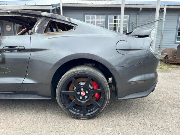 2019 Mustang GT350R Carbon Wheel Conical Complete Lug Nut Set of 20, 8k Miles14