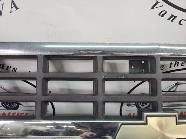 1989-91 Chevy Truck, Blazer, Suburban Front Grille w/ Dual Headlight Bezels 3