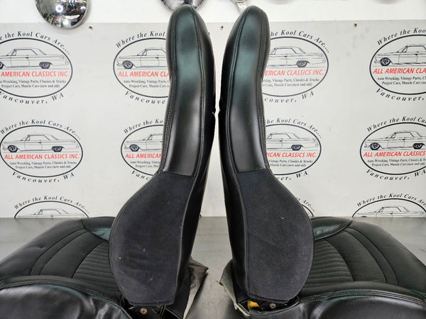 1997-04 C5 Corvette Sport Seat Pair, Black and Red, Right / Left - OEM19