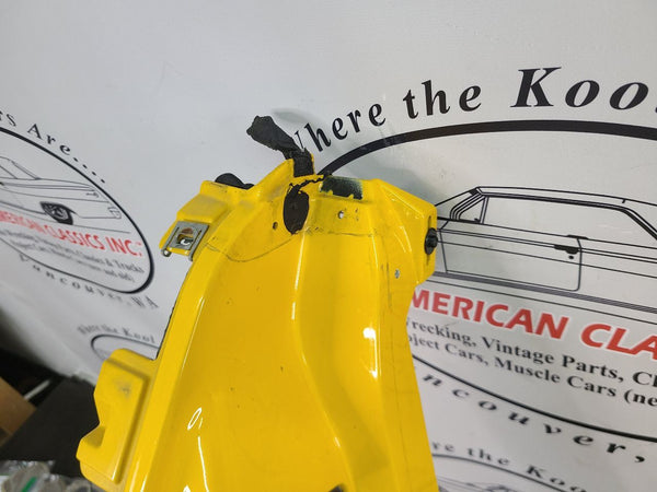 2005 C6 Corvette Right Side Rocker / Aperture Panel Moulding, Millennium Yellow1
