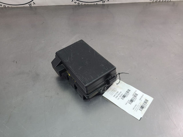2004-05 Cadillac XLR Engine Bay Fuse Box Assembly - OEM0