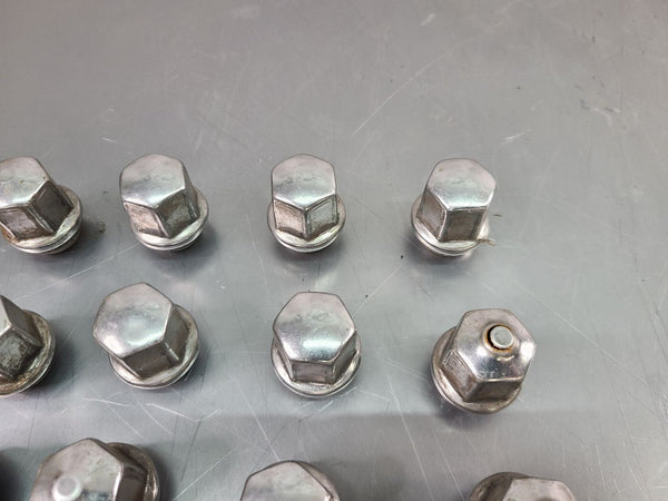 2014-17 Chevy Caprice SS Sedan, OEM Wheel Lug Nuts, Complete Set of 203