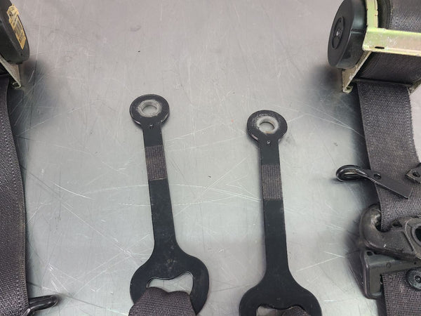 2004-06 GTO Front Seat Belt Retractor Set, LH / RH, Black - OEM4