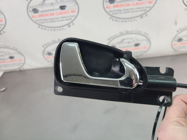 2002-05 Ford Thunderbird Interior Door Handle Pull, Chrome, Right Passenger Side6