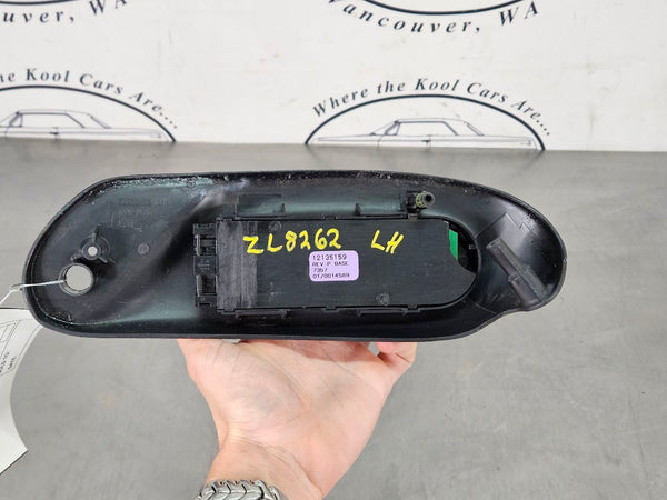 1997-04 C5 Corvette Non-Sport Seat Control Switch Panel w/ Bezel, Driver Side5