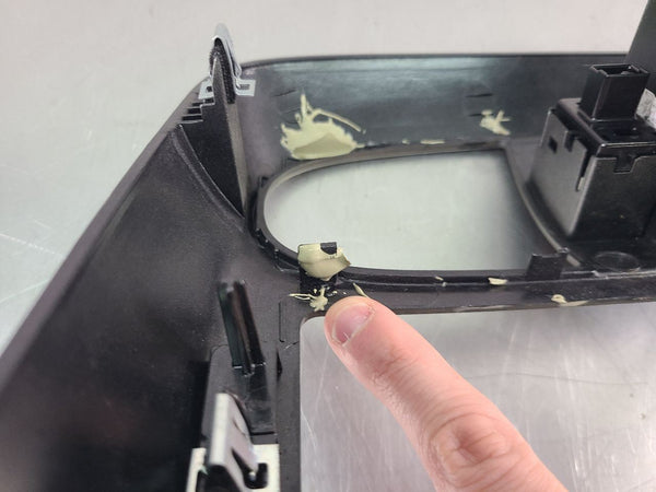 2005-13 C6 Corvette Front Center Console Radio Surround Dash Trim Bezel, Silver21