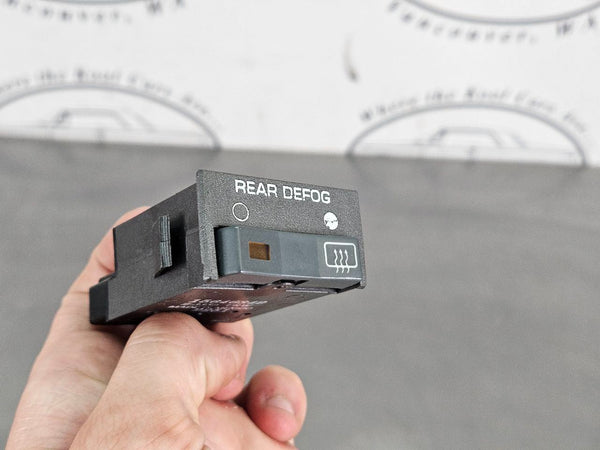 1988-94 Chevy Suburban Rear Window Defog Dash Control Switch #15646349 - OEM2
