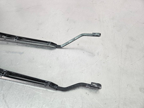 2005-13 C6 Corvette Windshield Wiper Arm Pair w/ Tubing, Left and Right - OEM6
