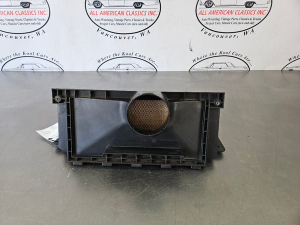 2003-06 Chevy SSR Factory Air Cleaner Box Housing Assembly - OEM3