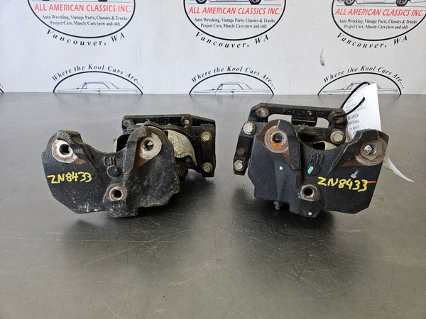 2003-06 Chevy SSR Factory Engine Mount Bracket 4-Piece Set, LH / RH - OEM5