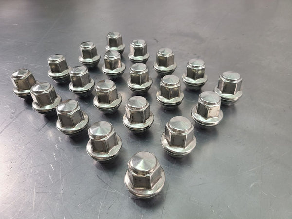 2019 Mustang GT350R Carbon Wheel Conical Complete Lug Nut Set of 20, 8k Miles7