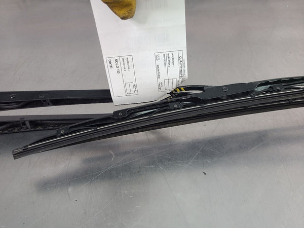 2005-13 C6 Corvette Front Windshield Wiper Arm Pair, Left / Right - OEM13
