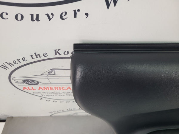 1997-04 C5 Corvette Door Trim Panel Assemby, Left Driver Side, Black / Gray 1
