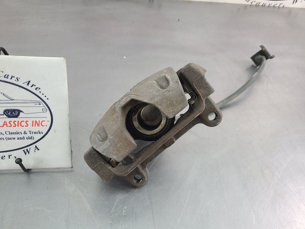 1997-04 C5 Corvette Base Brake Caliper Complete Set w/ Brackets - OEM8